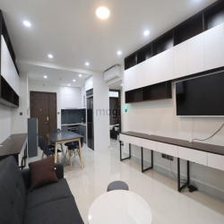 Cần cho thuê Officetel Saigon Royal Quận 4, giá 20 triệu/tháng, 68m2