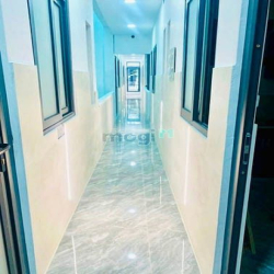 Bán nhà căn hộ cao cấp 90 phòng 6 lầu THANG MÁY 212/4 NGUYỄN OANH P17