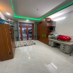 Bán nhà mới 5 tầng hẻm ô tô trung tâm Q7 cách Q1 chỉ 5 phút duy chuyển
