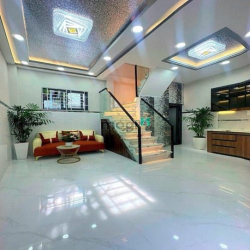 1/ Lê Thị Bạch Cát, Q11 , 2 Tầng , 21m2, 5.3×4m, Chỉ 3.x Tỷ