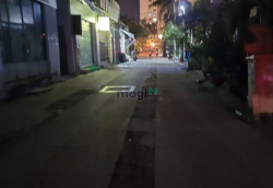 NHÀ XƯỞNG 1000m2 Phan Văn HỚn, Đường Xe Công 20x50,