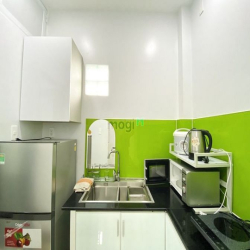 Bán CHDV Bạch Đằng, Bình Thạnh, 128m², 5 Tầng, 14 phòng, DT 800tr/năm