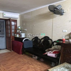 Bán tập thể tầng 1 Thành Công 80m2 giá 3.6 tỷ 2PN 1VS mới đẹp