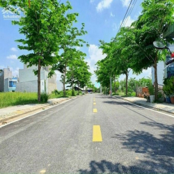 Đất vàng 89m2 Nguyễn Duy Trinh, Bình Trưng Đông, Q 2, giá 3tỷ200, shr.