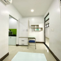 Bán CHDV Bạch Đằng, Bình Thạnh, 128m², 5 Tầng, 14 phòng, DT 800tr/năm