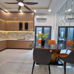 Bán Nhà 4 Lầu-Hẻm Xe hơi,Full Nội Thất, 4X14.5m-KDC -HTP ,TT Nhà Bè