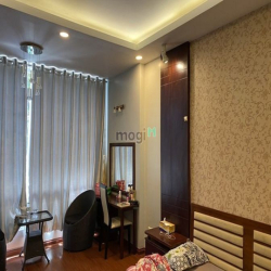 Cho thuê nhà MT HOÀNG SA Quận 1, nhà mới, chỉ 40tr/th