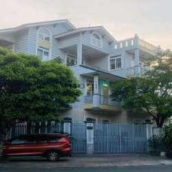 Bán nhà mặt tiền KDC Nhân Phú, Q9, 90m2, 4 tầng, 4 phòng ngủ, sổ vuông