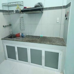 Hẻm xe hơi - 2 Tầng - 4m x 13m - Gần siêu thị Emart - Nhà đẹp ở ngay