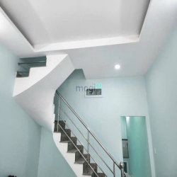 Hẻm xe hơi - 2 Tầng - 4m x 13m - Gần siêu thị Emart - Nhà đẹp ở ngay