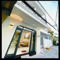 Nhà rẻ Bình Thạnh - Khu Nơ Trang Long, Hẻm xe hơi, giá 5.99 tỷ, 44m²