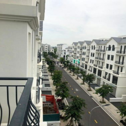 Nhà phố 90m2 Vinhomes Quận 9 chỉ 20 triệu