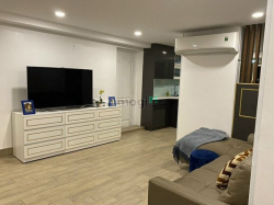 Bán căn Penthouse Mỹ Khánh 4 dt 301m2 giá 15 tỷ, nhà đẹp.