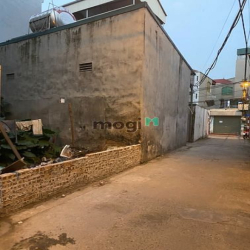 Chỉ 60tr/m đất Thạch Bàn- ô tô vào nhà- phân lô- gần trường- chợ
