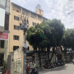 Cho thuê  tòa nhà 2400m2 Nguyễn Trọng Tuyển, P.2, Quận Tân Bìình