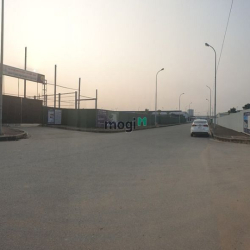 Cho thuê đất trống làm kho tại KCN Đài Tư giá 60000/m2