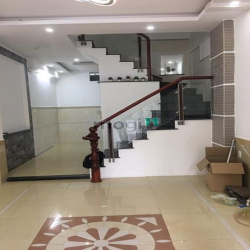 Gấp bán ! HXH, Phan Đăng Lưu, Phú Nhuận 50m2 (4x12,5), 5PN chỉ 8,09 tỷ