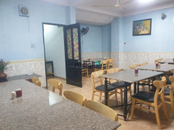 Sang lại quán ăn HQ đường D2 cũ, Q. BT. Giá sang 1,2 tỷ VNĐ.