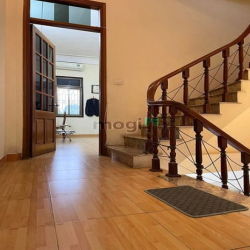 Phân lô Hoàng Quốc Việt - View Nguyễn văn Huyên - 56m2 - MT 5m -10 tỷ
