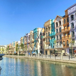 Cho thuê Shophouse Vinhomes 5 tầng, mặt tiền trên 6m, miễn phí 24