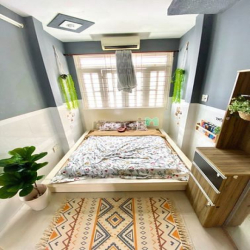 Cho nữ thuê nguyên tầng đầy đủ tiện nghi ngay trung tâm TP
