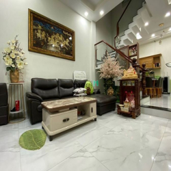 Cho thuê nhà hẻm Mã Lò: 5mx10m 3.5 lầu, 4PN 5WC_ Giá: 12 triệu/ tháng
