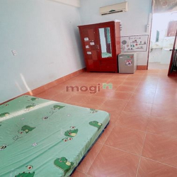 Phòng trọ giá rẻ trung tâm quận 10 gần công viên Lê Thị Riêng