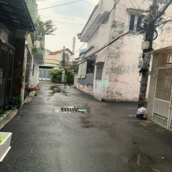 Khu Phức Hợp ĐH Văn Lang ! Bán nhà 4x16m đường Dương Quảng Hàm , 3 Lầu