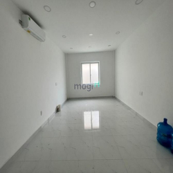 Nhà nguyên căn 400m2 tại Trần Lựu, có điều hòa, sạch sẽ. Giá 38tr/th