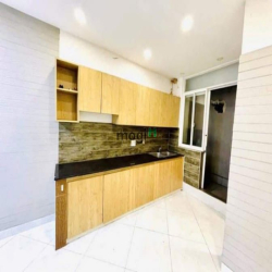 50m2, Chỉ 5,5 tỷ! Bán Nhà Nguyễn Cửu Vân 50m2, 2 Tầng, P17, Chỉ 5,5 Tỷ