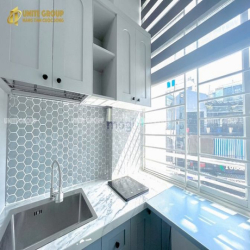 Căn hộ full nội thất có máy giặt riêng ban công cửa sổ lớn ở  quận 1