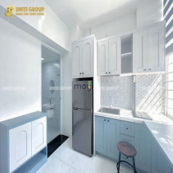 Căn hộ full nội thất có máy giặt riêng ban công cửa sổ lớn ở  quận 1