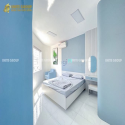 Căn hộ full nội thất có máy giặt riêng ban công cửa sổ lớn ở  quận 1