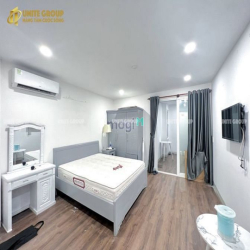 Căn hộ full nội thất có máy giặt riêng ban công cửa sổ lớn ở  quận 1