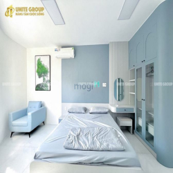 Căn hộ full nội thất có máy giặt riêng ban công cửa sổ lớn ở  quận 1