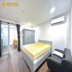 Căn hộ full nội thất có máy giặt riêng ban công cửa sổ lớn ở  quận 1