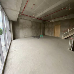 Cho thuê shophouse Sarina thô , vị trí đẹp, giá thuê 75 triệu.