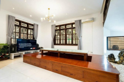 Cho Thuê Biệt Thự Sân Vườn 33 Mai Thị Lựu “10x30M”, 2 Lầu, 4 Phòng VIP