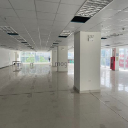 Cho thuê sàn thương mại mặt phố Định Công, quận Hoàng Mai, Hà Nội.