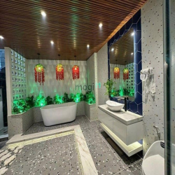 Xoay tiền bán căn HXH Nguyễn Đình Khơi, P.4, Tân Bình, 72m2, 2tỷ250tr