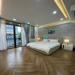 Xoay tiền bán căn HXH Nguyễn Đình Khơi, P.4, Tân Bình, 72m2, 2tỷ250tr