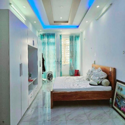 Q.GV. Nhà đẹp Phan Tây Hồ, 3,7x11, 5 tầng, 3PN