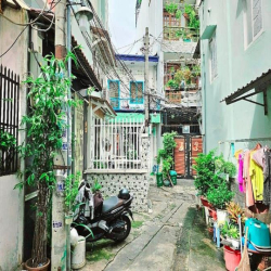 Q.GV. Nhà đẹp Phan Tây Hồ, 3,7x11, 5 tầng, 3PN