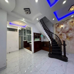 Bán nhà 4 tầng, ngang khủng 6m, Lâm Văn Bền, Tân Kiểng, Quận 7 - 80M2