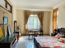 Cần bán căn nhà đầy tâm huyết nằm trong khu compound Thảo Điền 1