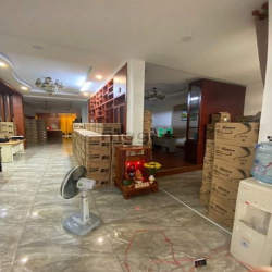 bán nhà Mặt Tiền đường Linh Trung, TP.Thủ Đức - ngang 8m . giá 28 tỷ