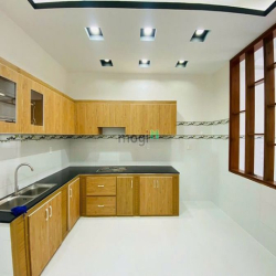 Nhà SHR đường TX 48, DT:4X20m, Lửng, 3 Phòng Ngủ, P/Thờ, Sân xe hơi