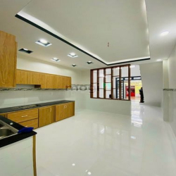 Nhà SHR đường TX 48, DT:4X20m, Lửng, 3 Phòng Ngủ, P/Thờ, Sân xe hơi