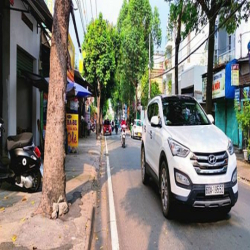 bán nhà Mặt Tiền đường Linh Trung, TP.Thủ Đức - ngang 8m . giá 28 tỷ