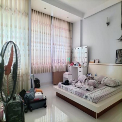 HÀNG NGỘP - Trương Công Định Tân Bình - HẺM 8M - DT 7m x 15M - SỔ A4.